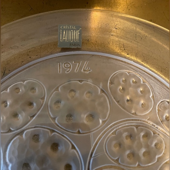 1974 Annual Plate by Lalique Cristal, SILVER PENNIES/SOUS D’ ARGENT - Picture 6 of 12